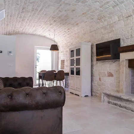 Trulli Pietraviva With Pool Villa