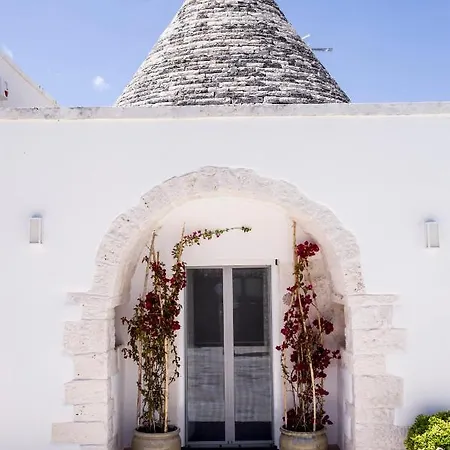 Trulli Pietraviva With Pool Villa