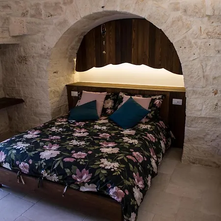 Trulli Pietraviva With Pool Villa